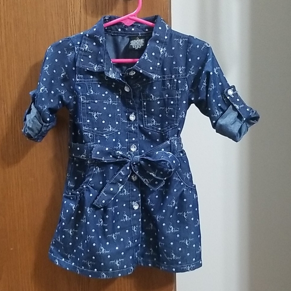 Adorable blue jean dress - Picture 1 of 4